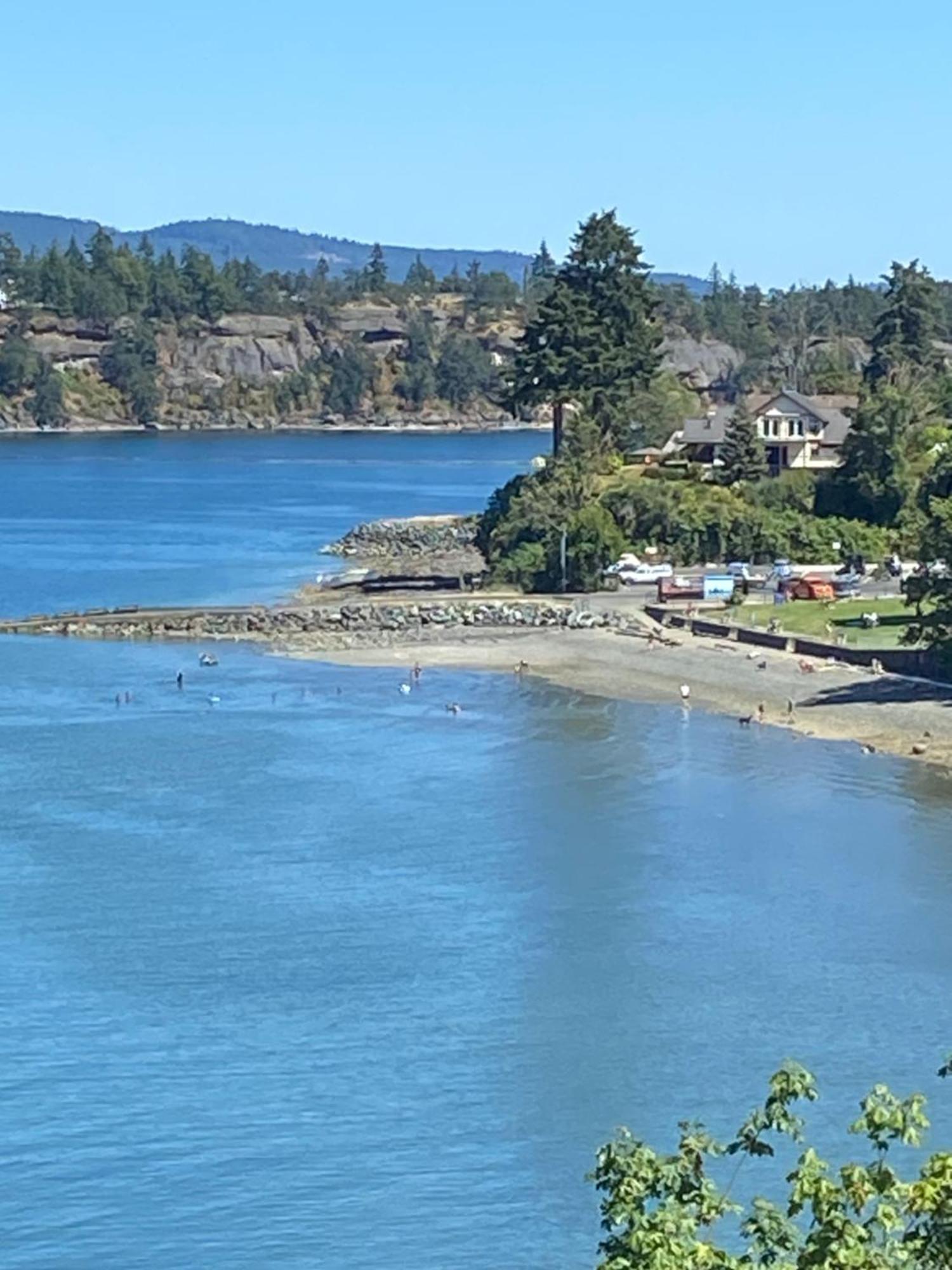 Edgewater Chemainus Apartment Exterior photo